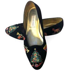 Vintage Carriage Court Christmas Velvet Flats With Embroidered Holiday Designs